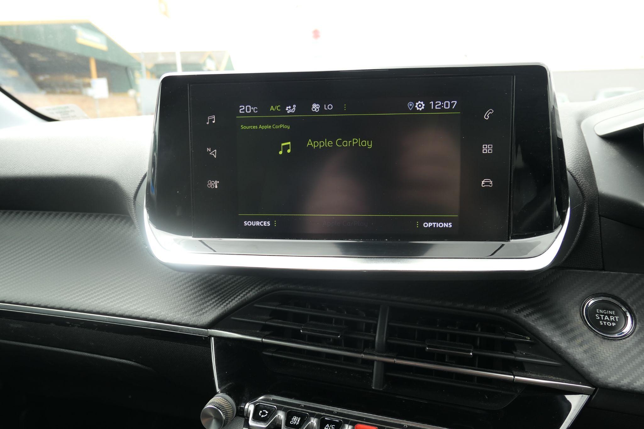 Peugeot 208 Image 23
