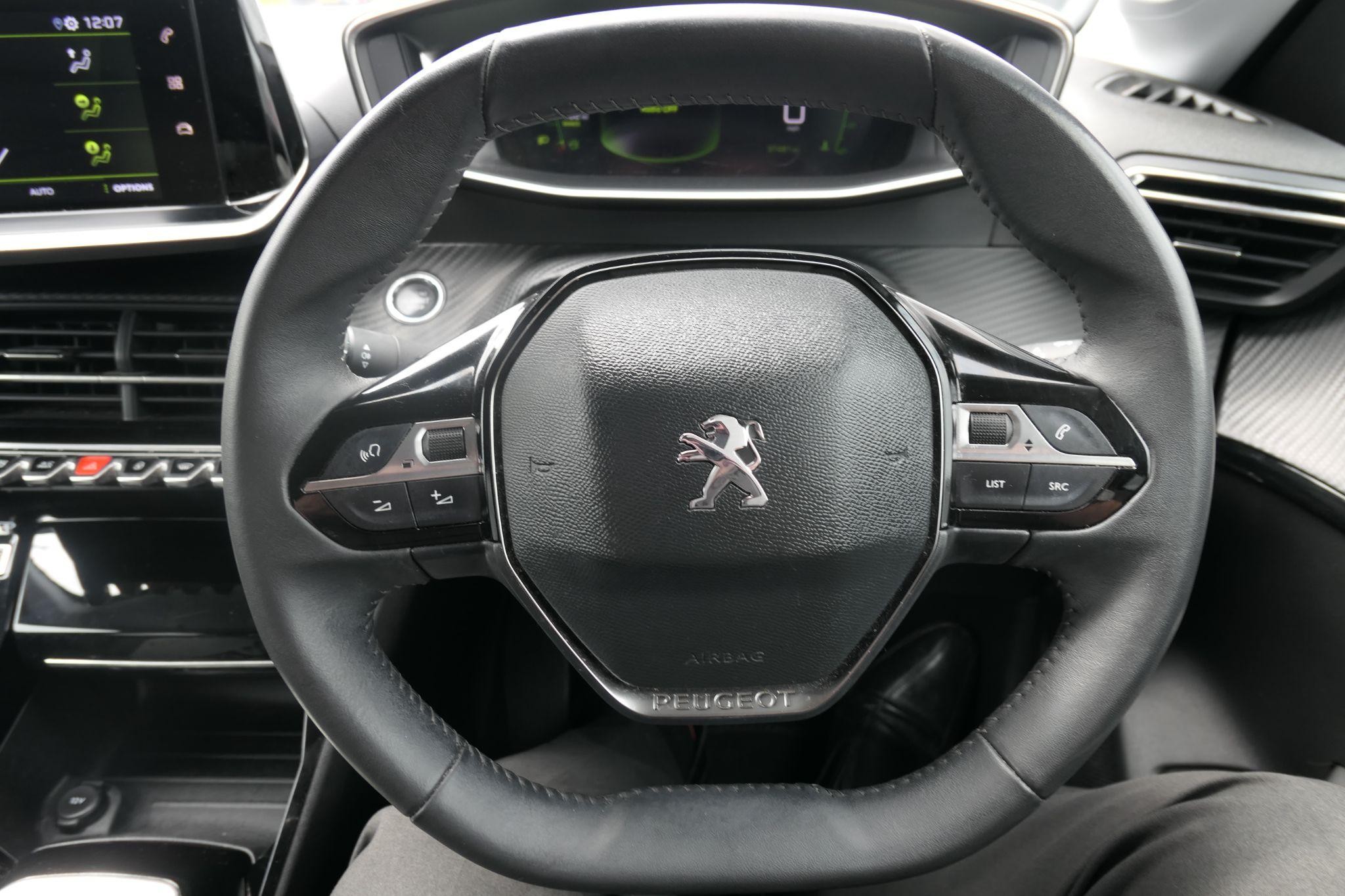 Peugeot 208 Image 28