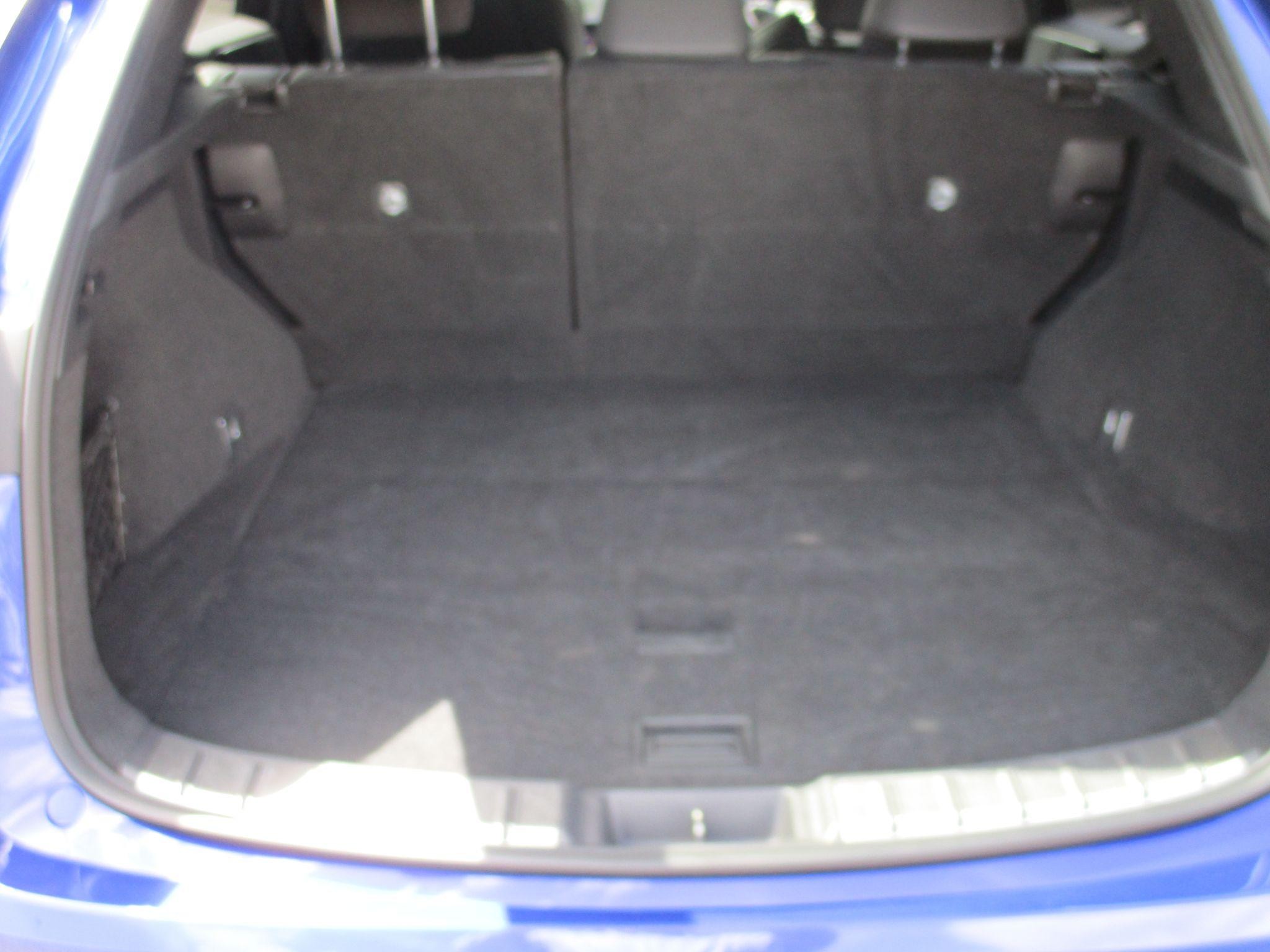 Lexus NX Self-Charging Hybrid Image 26