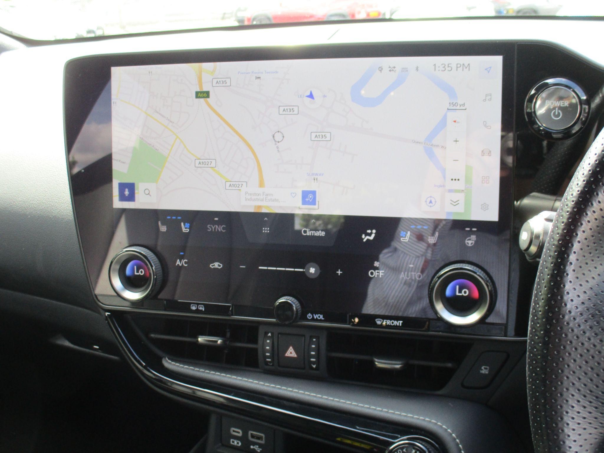 Lexus NX Self-Charging Hybrid Image 44