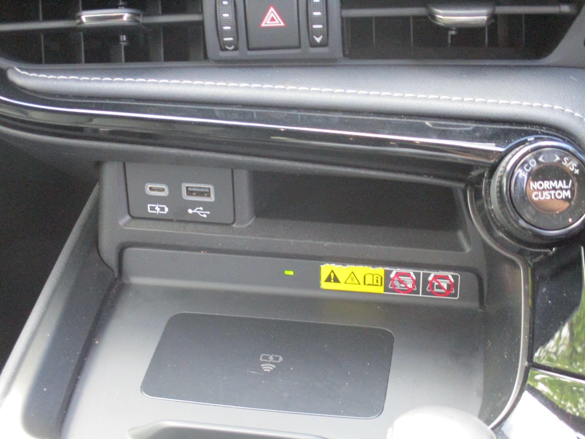 Lexus NX Self-Charging Hybrid Image 49