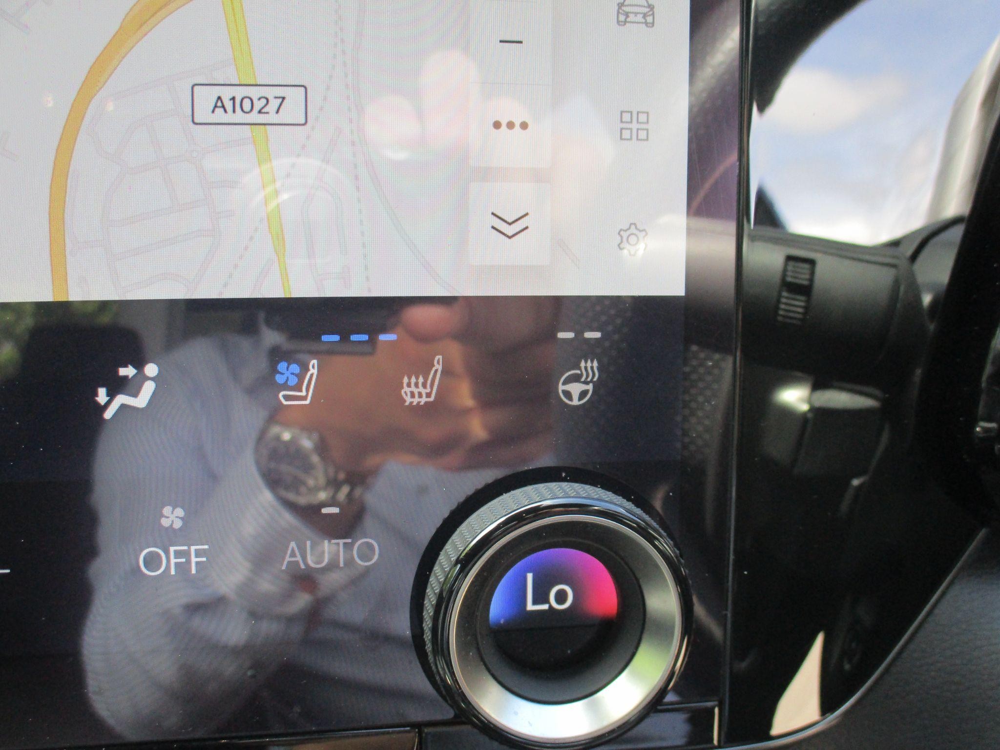 Lexus NX Self-Charging Hybrid Image 58