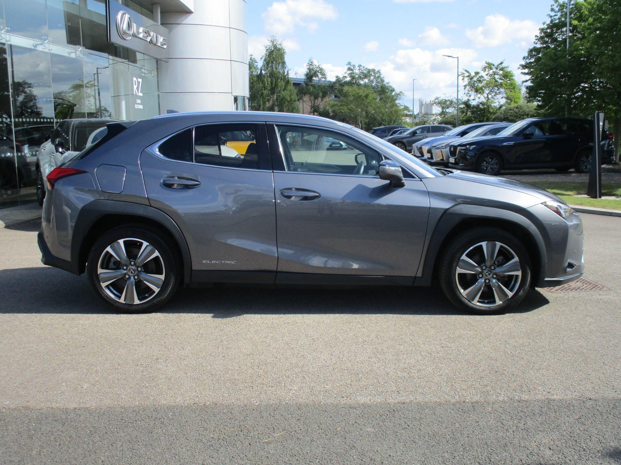 Lexus UX Image 4