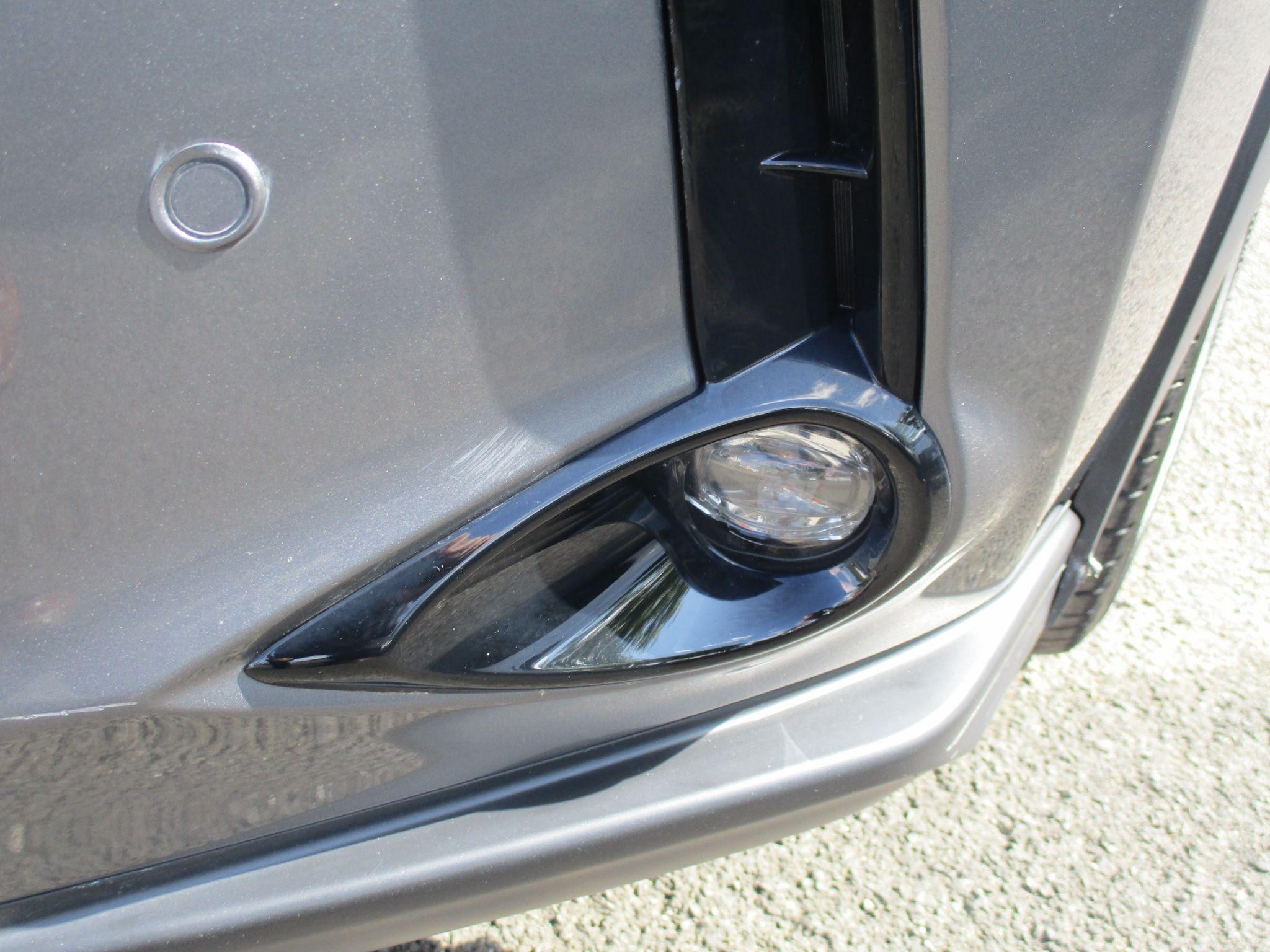 Lexus UX Image 10