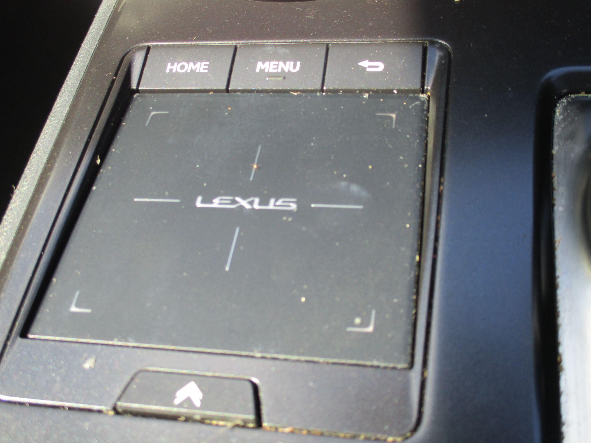 Lexus UX Image 33