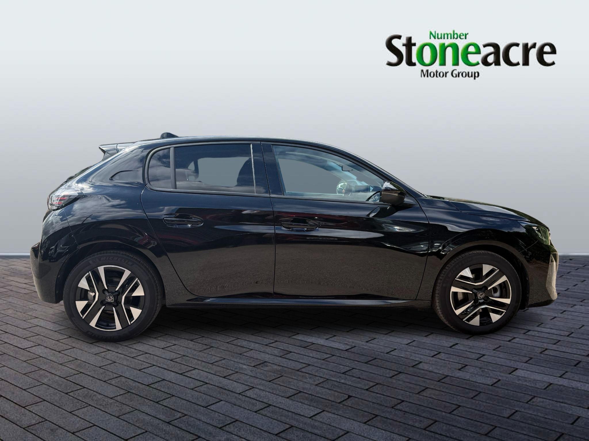 Peugeot 208 Image 7