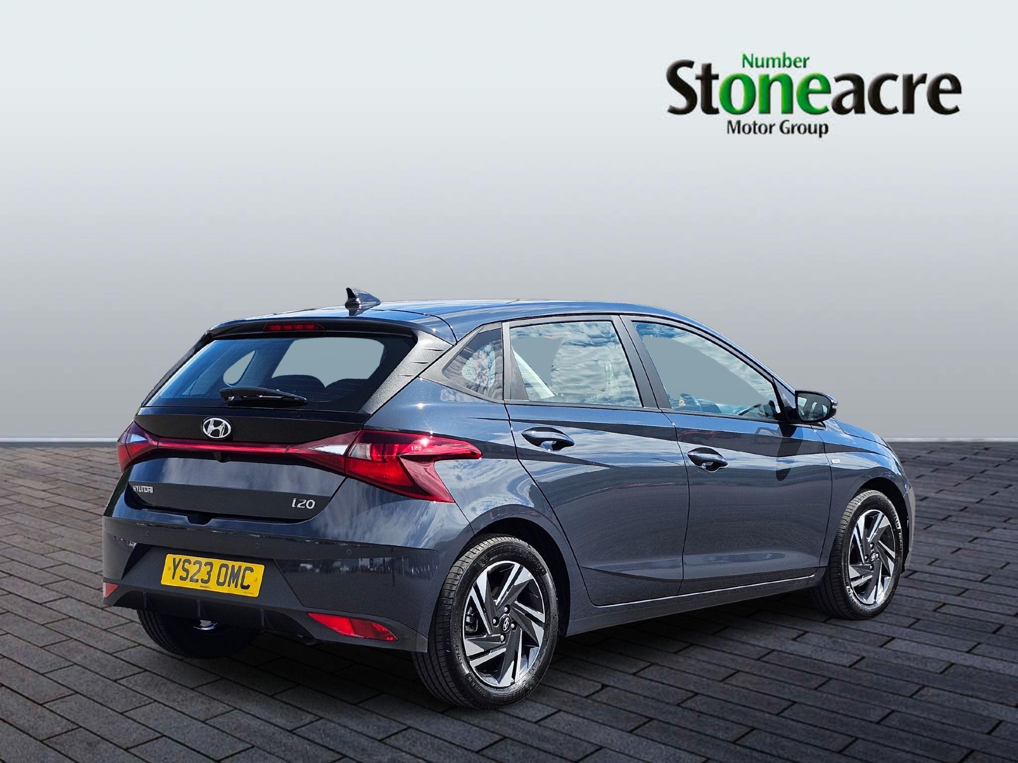 Hyundai i20 Image 2