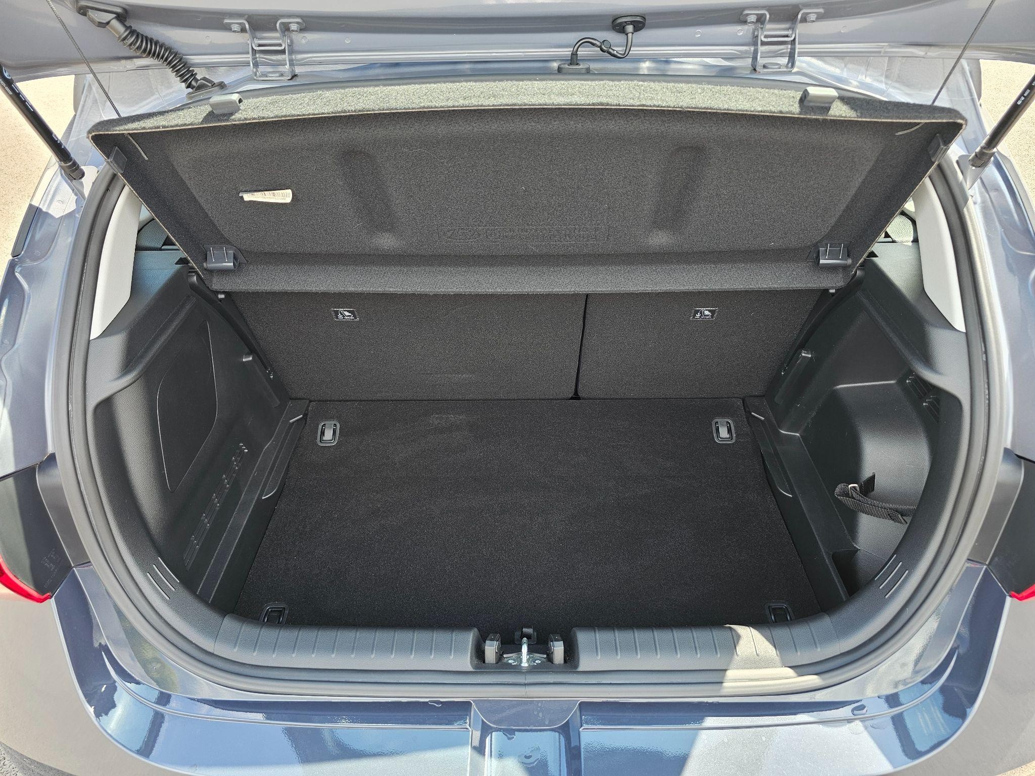 Hyundai i20 Image 8