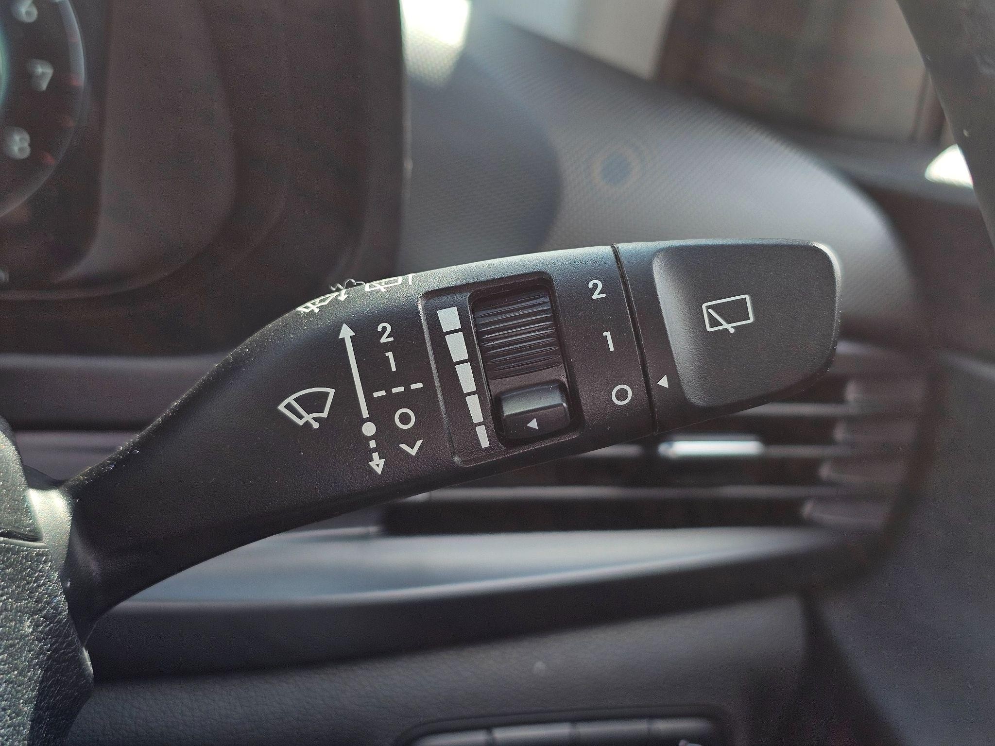 Hyundai i20 Image 16