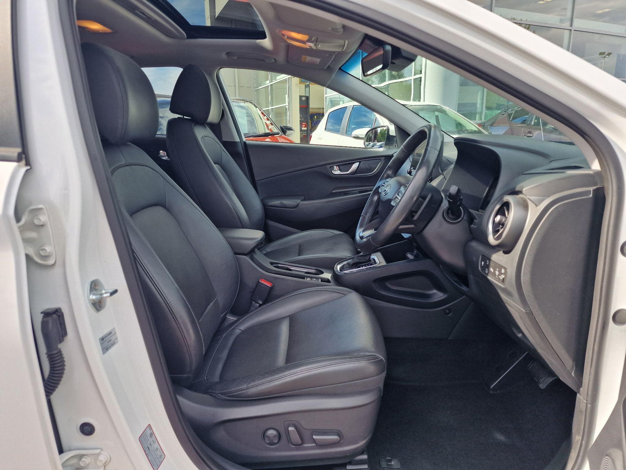 Hyundai KONA Image 11