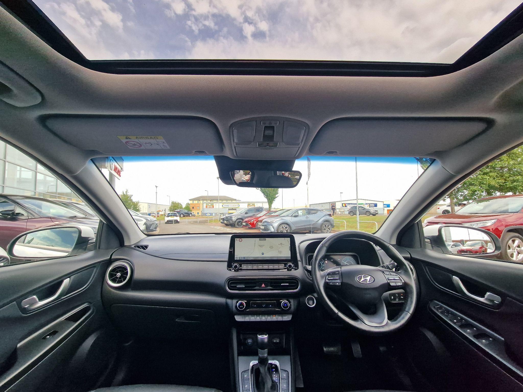 Hyundai KONA Image 21