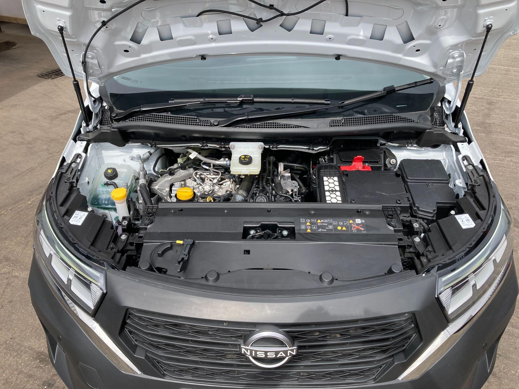 Nissan Townstar Image 9