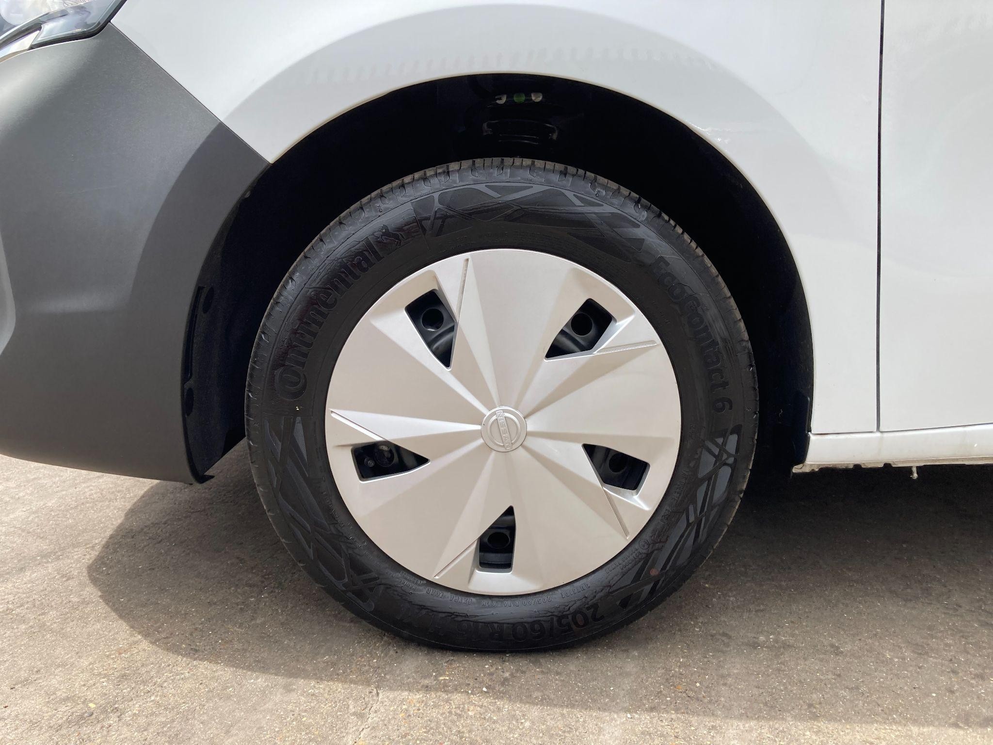 Nissan Townstar Image 11