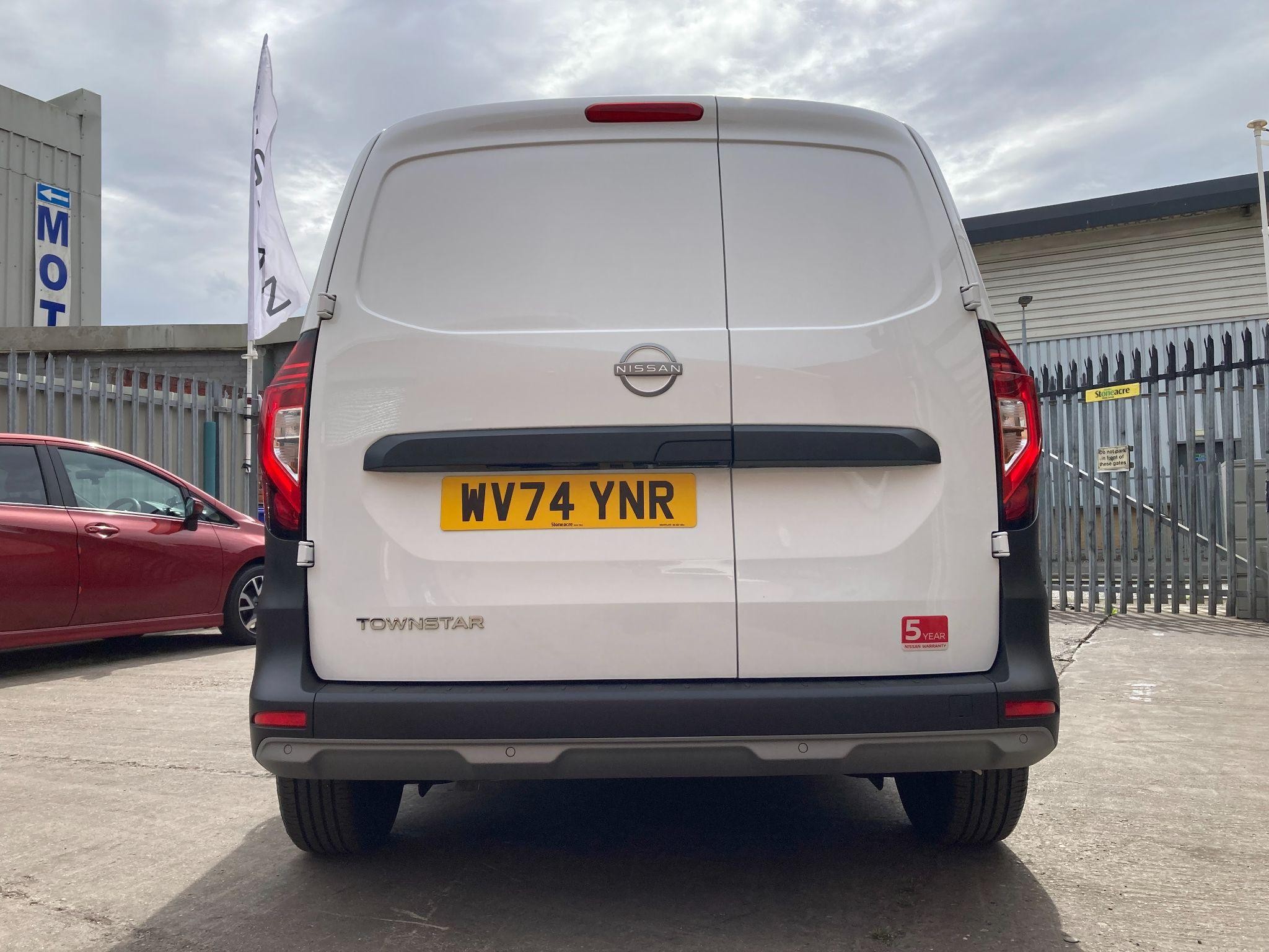 Nissan Townstar Image 23