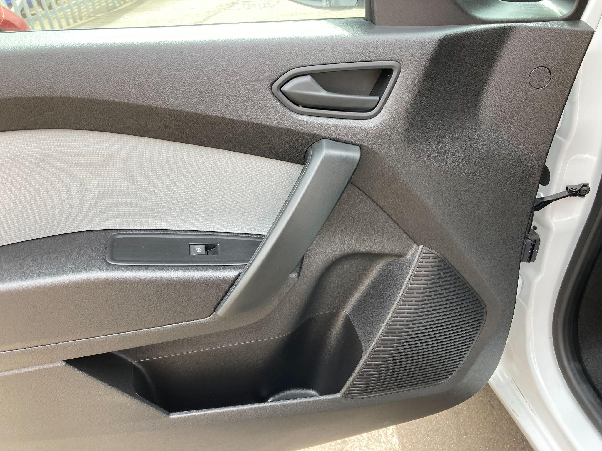 Nissan Townstar Image 28