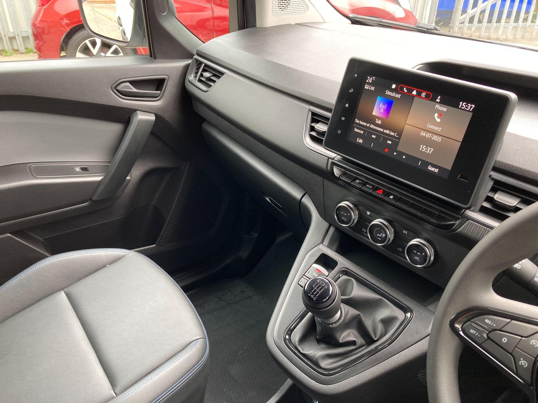 Nissan Townstar Image 52