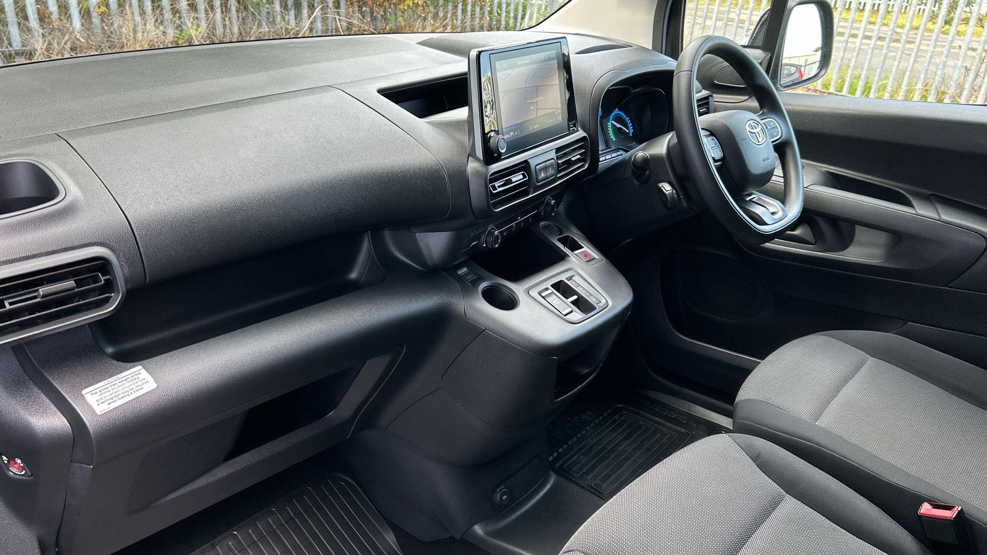 Toyota Proace City Image 11