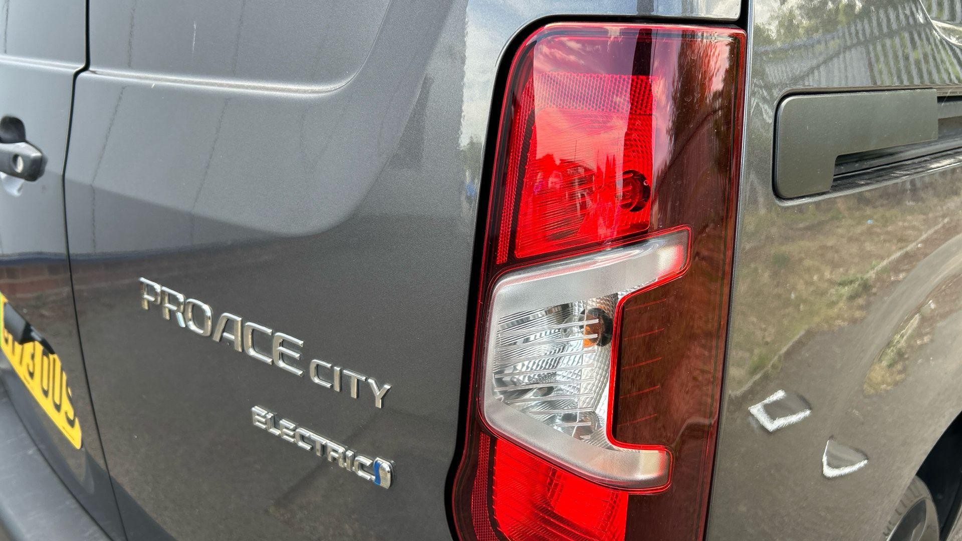 Toyota Proace City Image 47