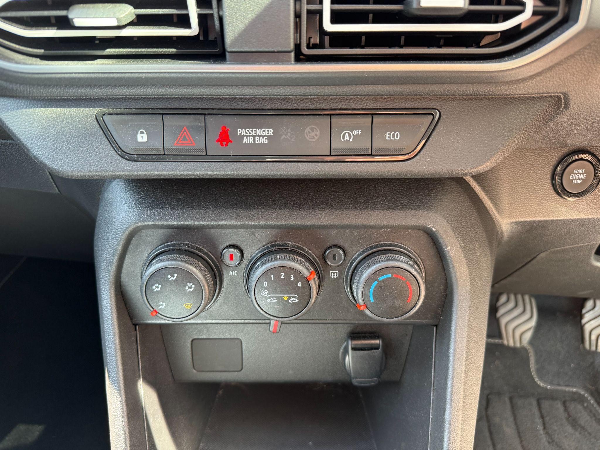 Dacia Sandero Image 16