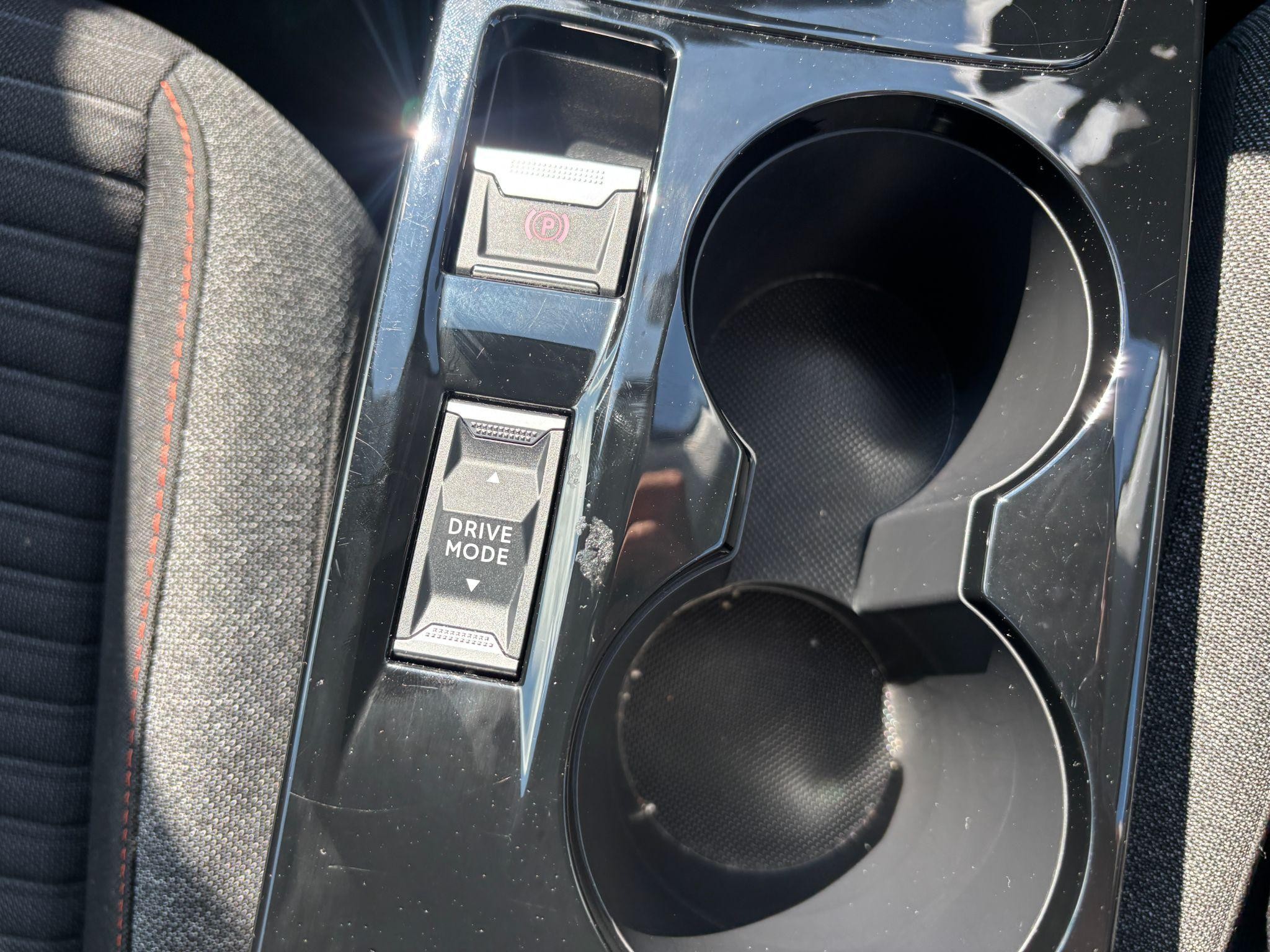 Peugeot 208 Image 28