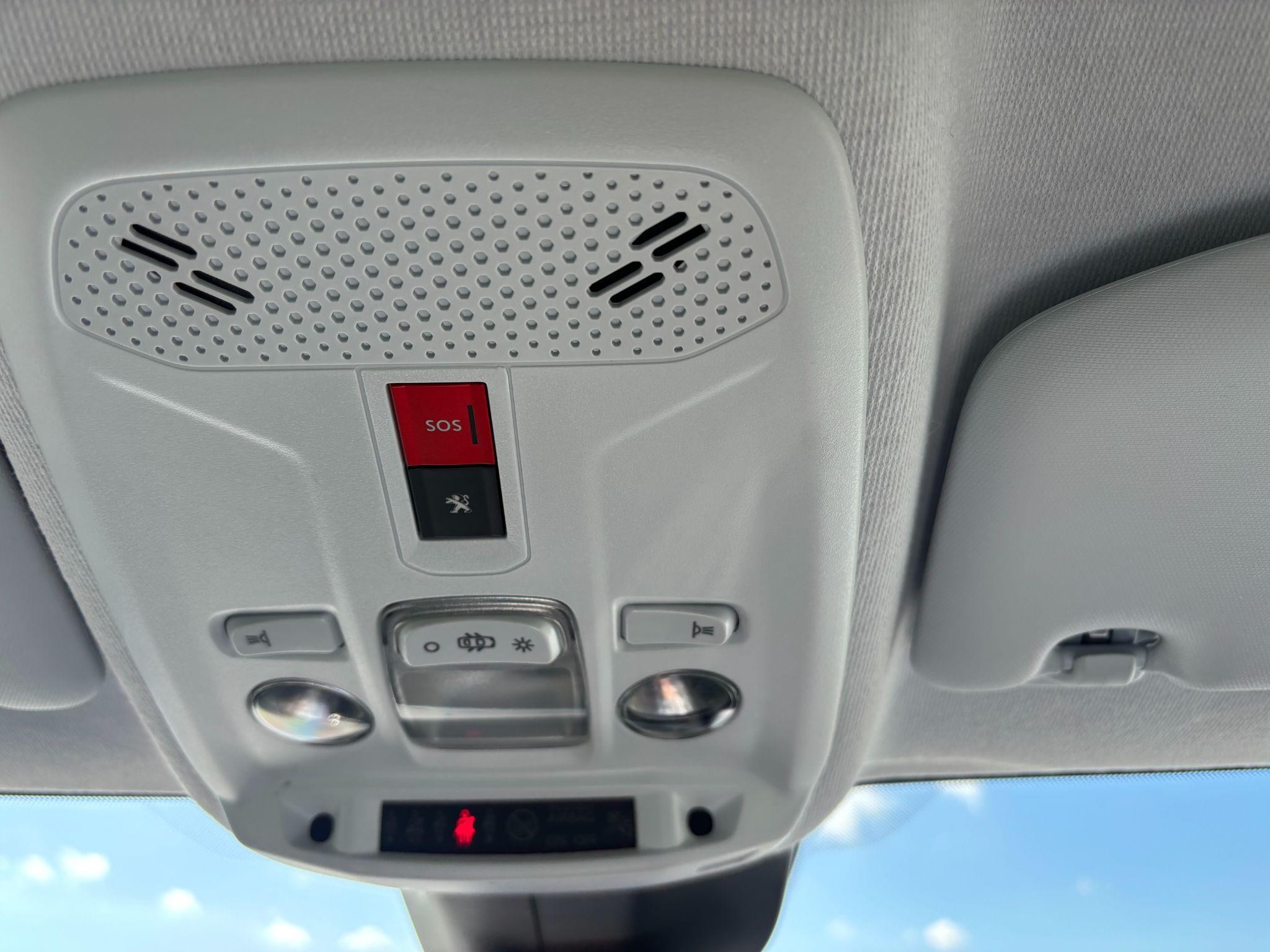 Peugeot 208 Image 29