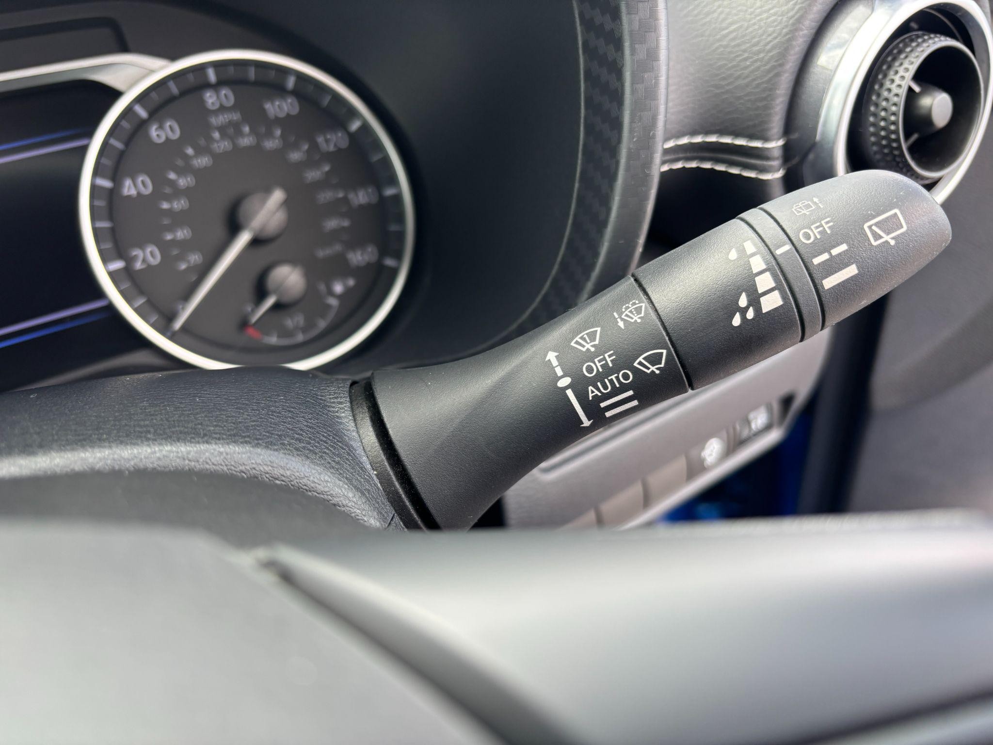 Peugeot 208 Image 32