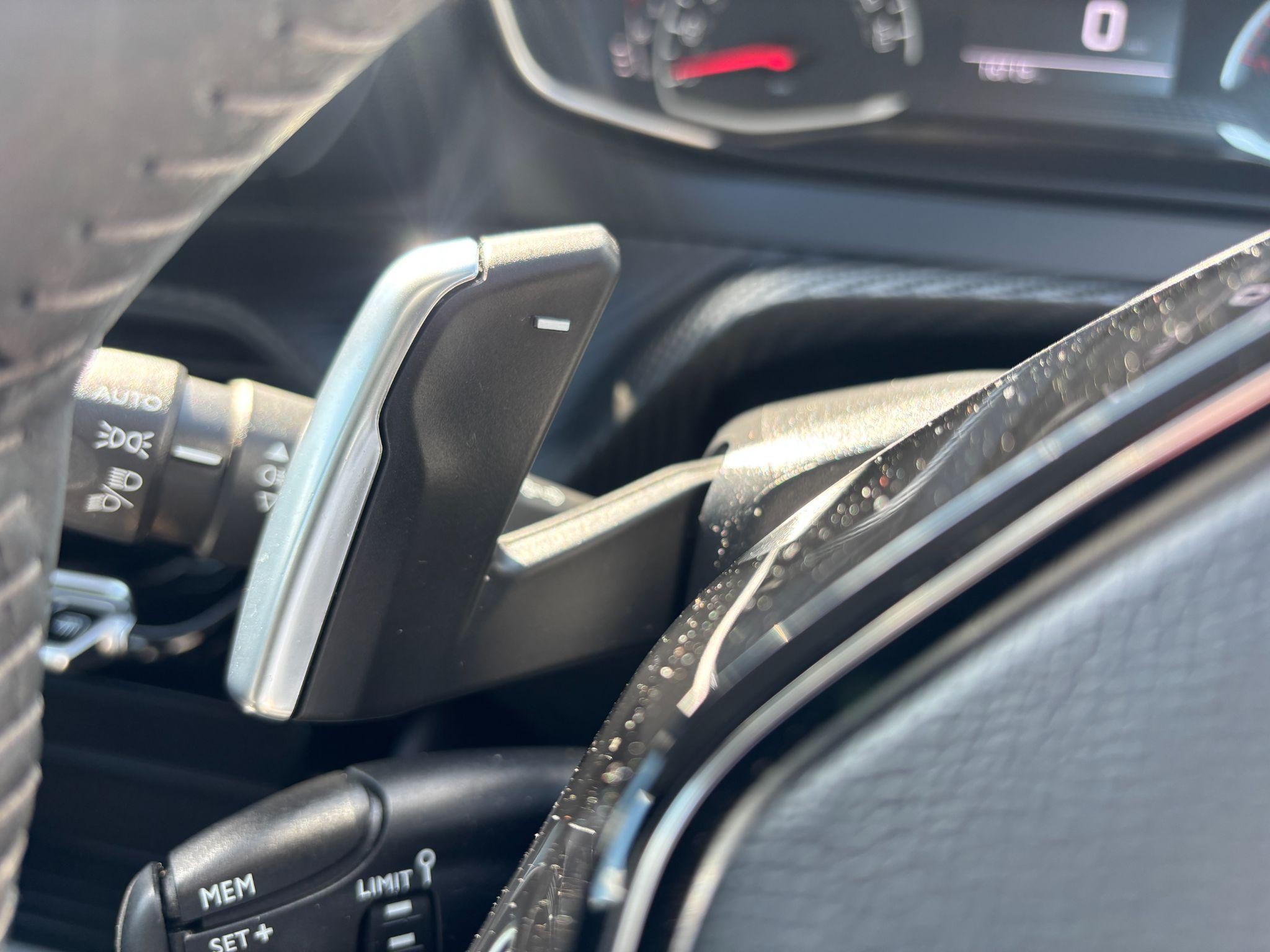 Peugeot 208 Image 61