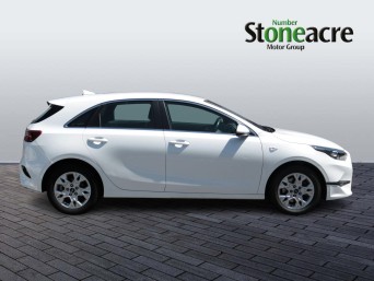 Kia Ceed 1.5 T-GDi 2 Euro 6 (s/s) 5dr Non-ADAP DE73YOC Image 2