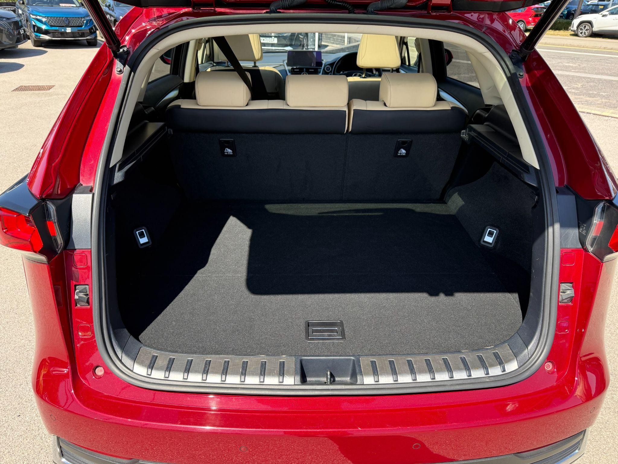 Lexus NX Self-Charging Hybrid Image 20