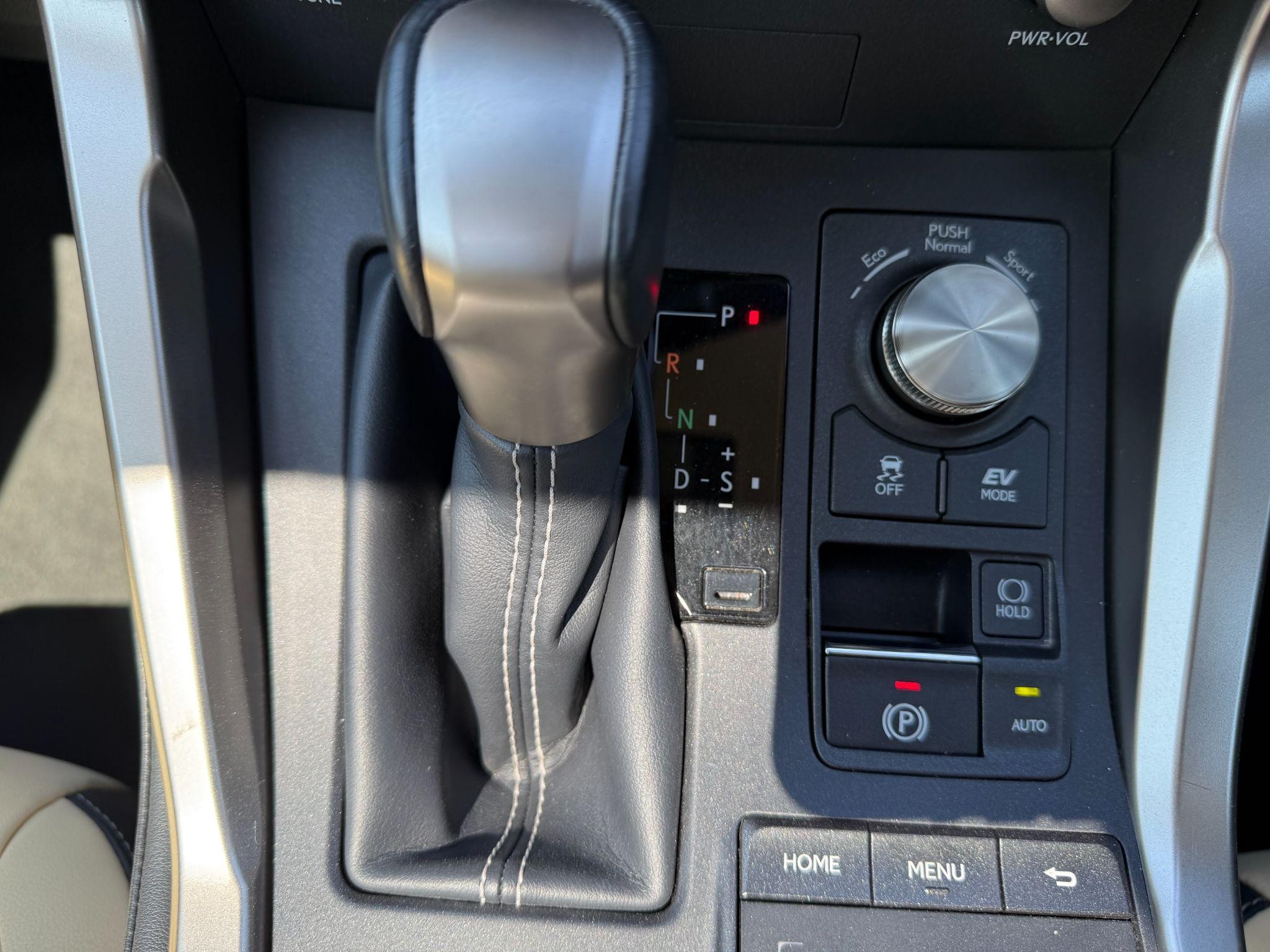 Lexus NX Self-Charging Hybrid Image 22