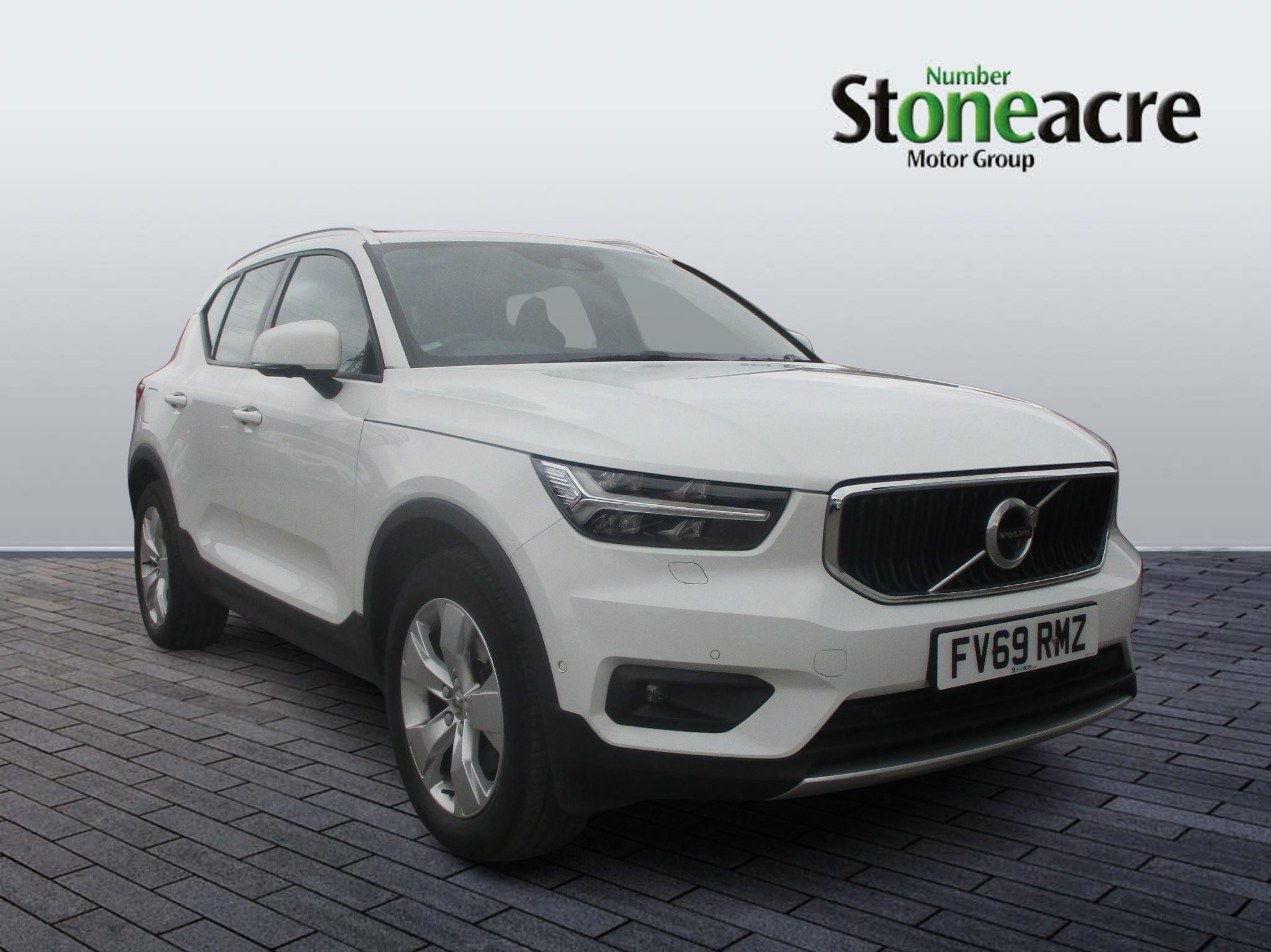Volvo XC40 Image 1