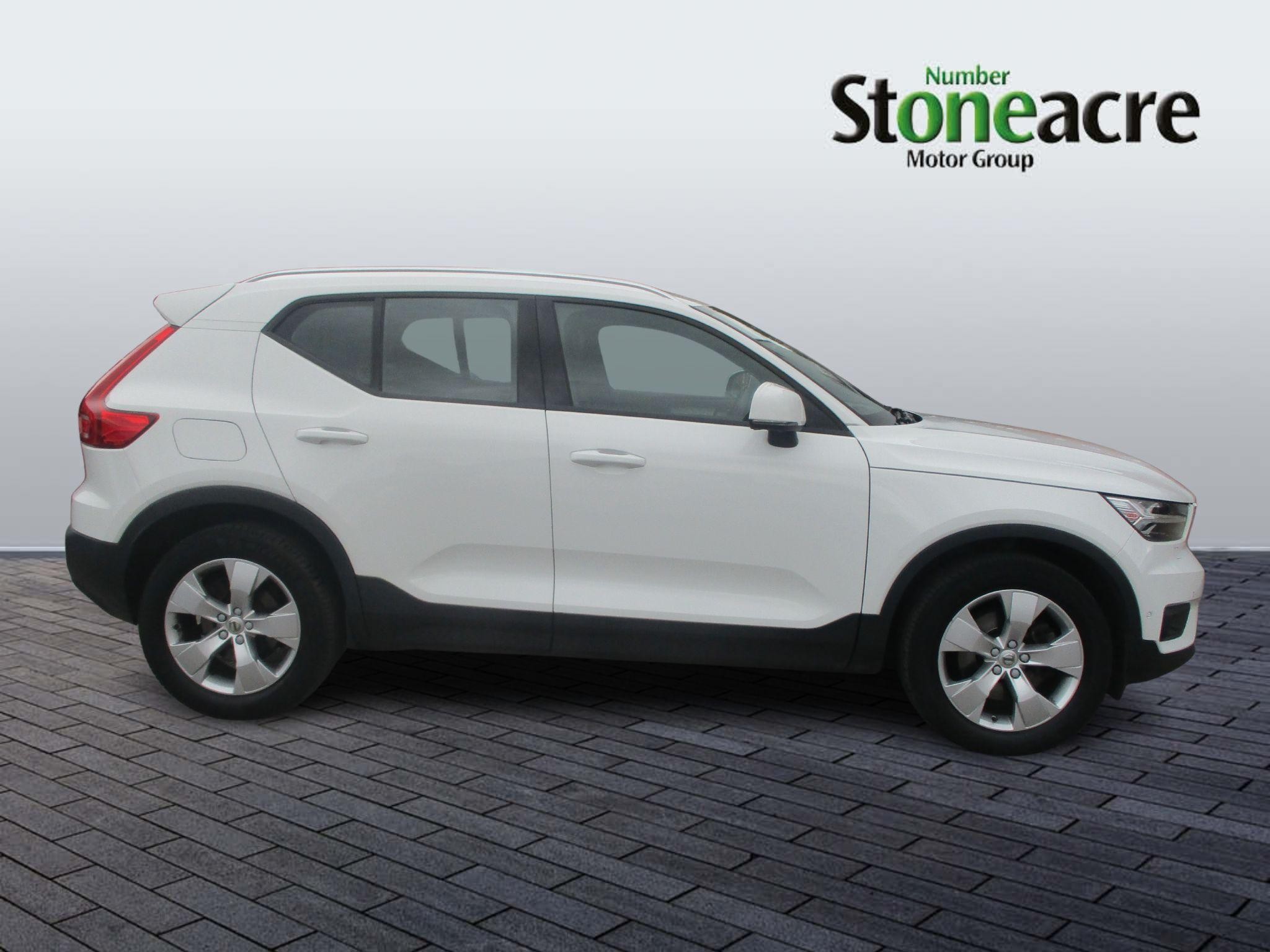 Volvo XC40 Image 2