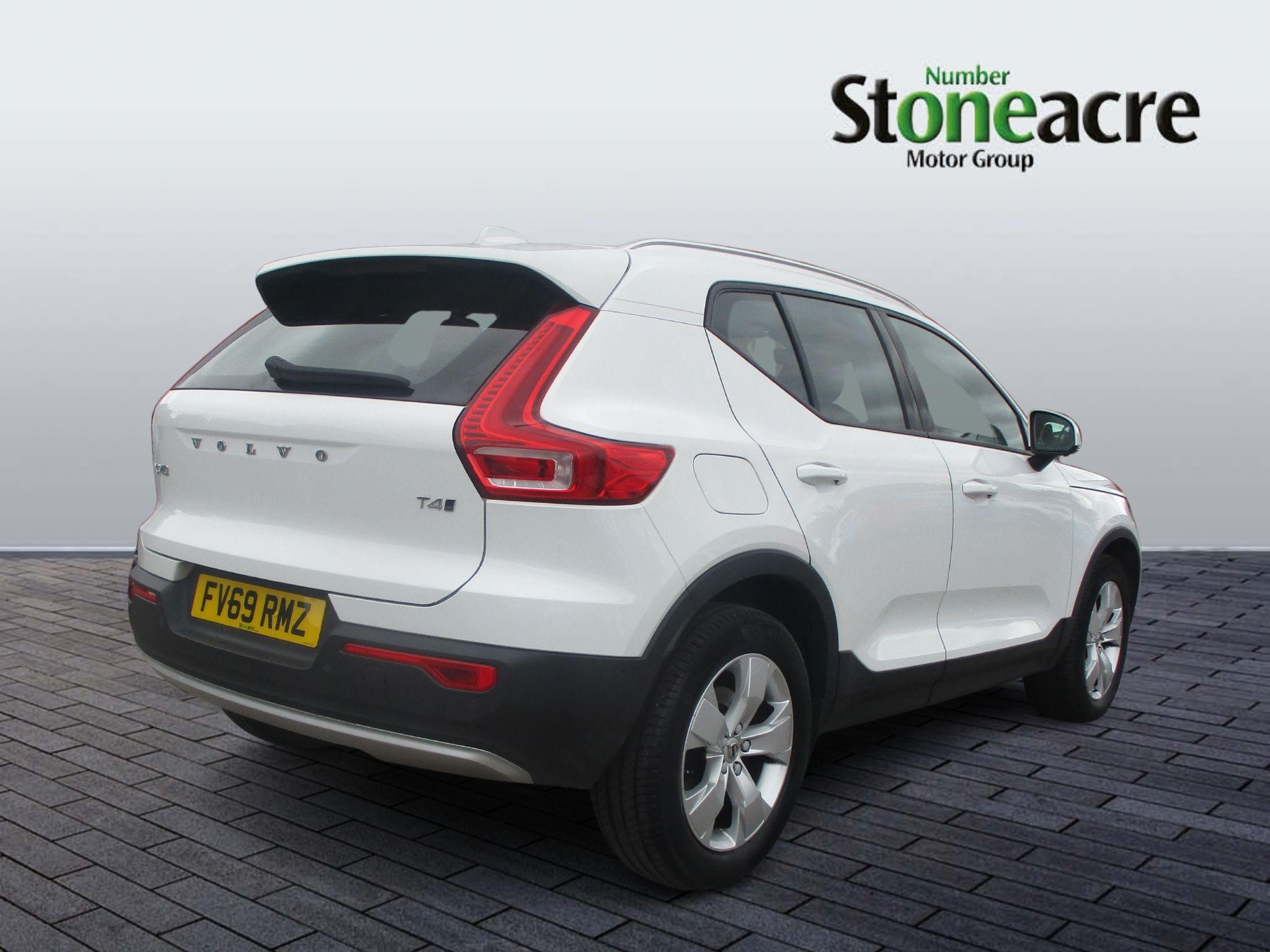 Volvo XC40 Image 3