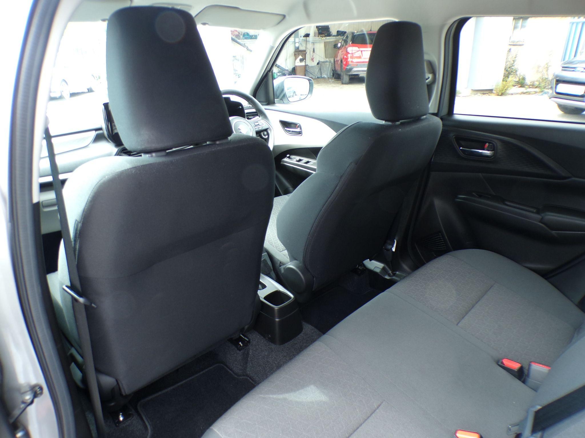 Suzuki Swift Image 13