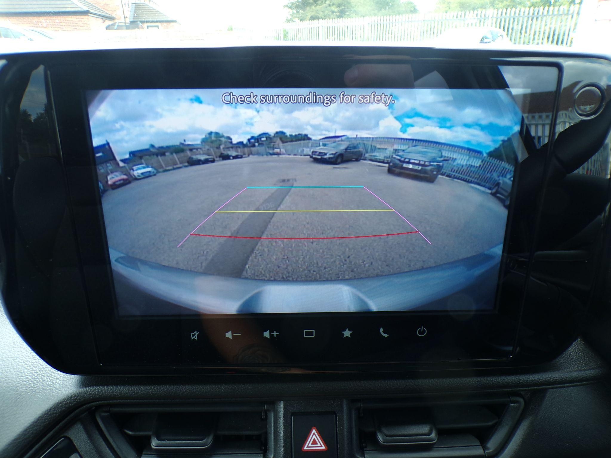 Suzuki Swift Image 26