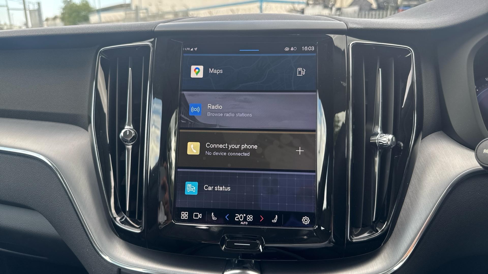 Volvo XC60 Image 12