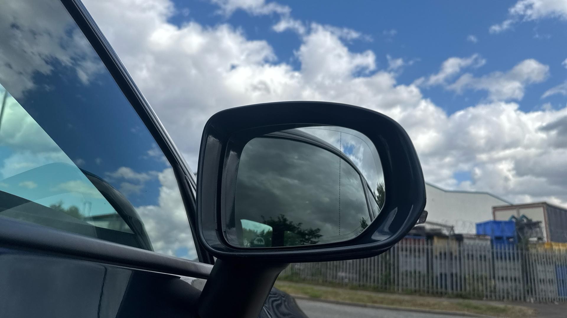 Volvo XC60 Image 30