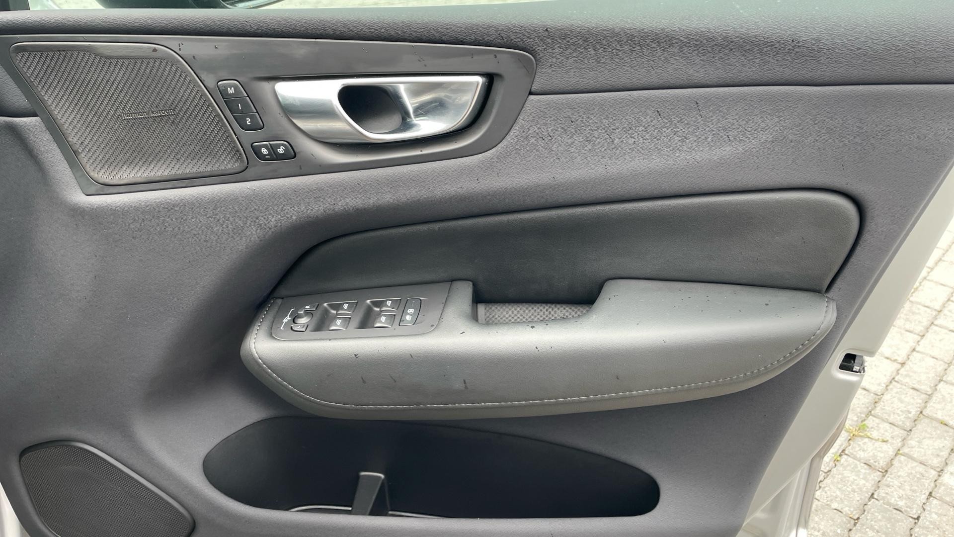 Volvo XC60 Image 28