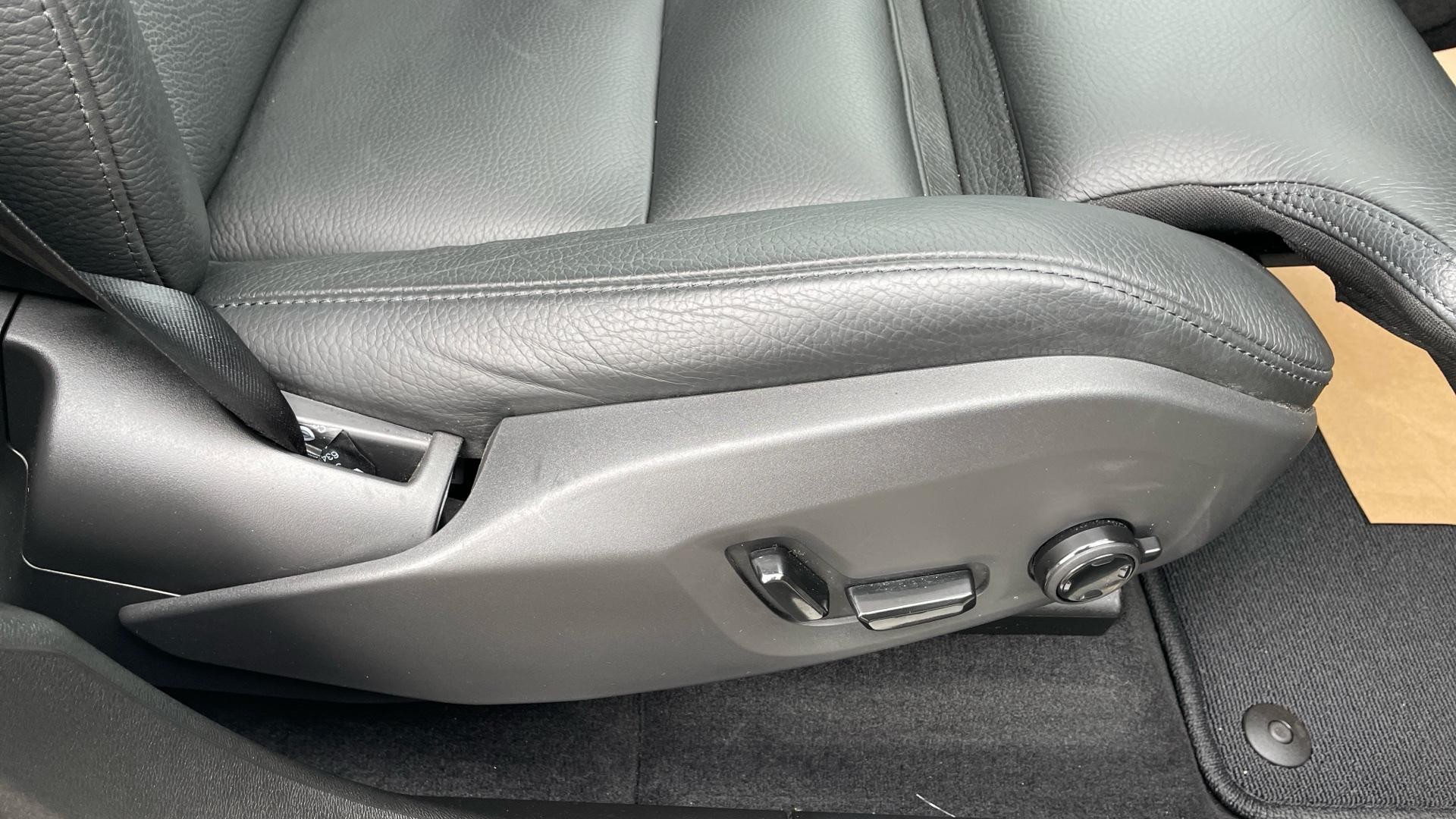 Volvo XC60 Image 29