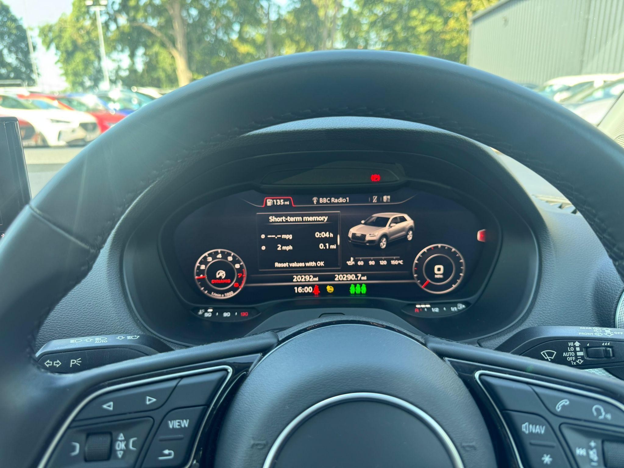 Audi Q2 Image 11