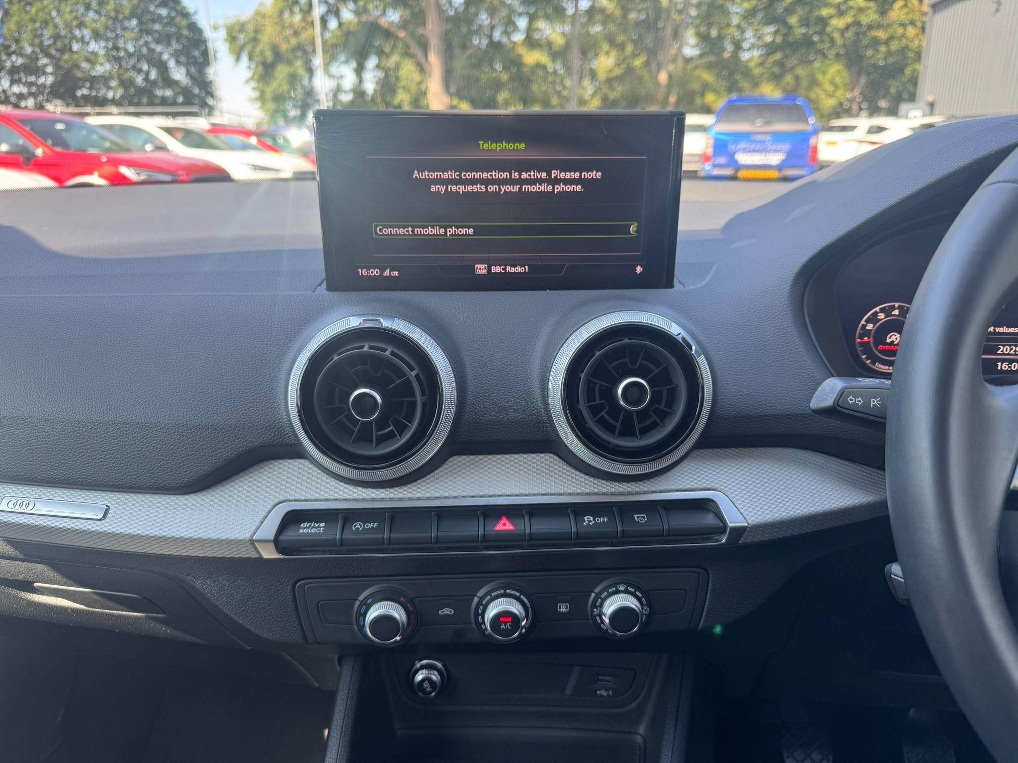 Audi Q2 Image 14