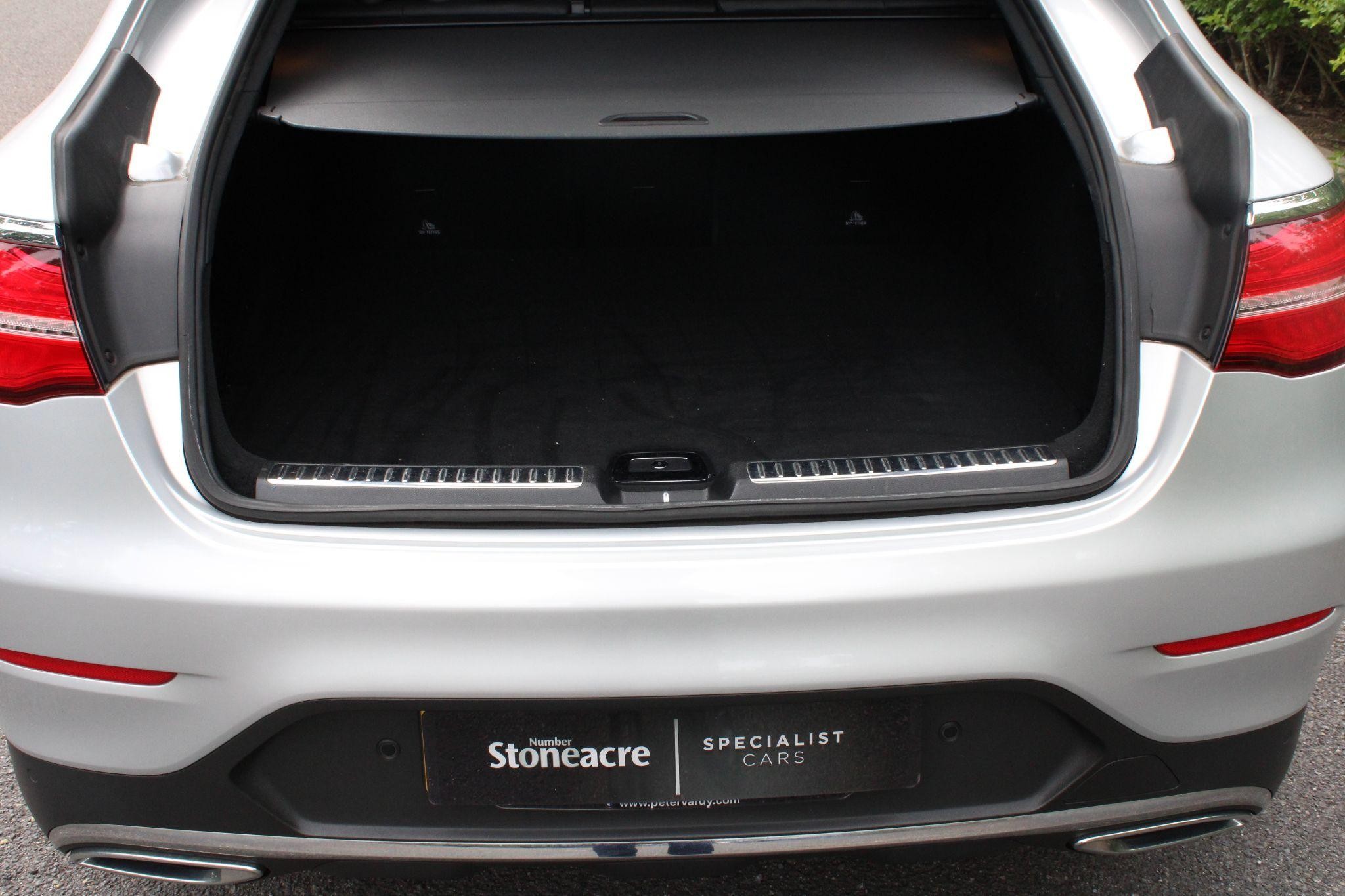 Mercedes-Benz GLC Image 26
