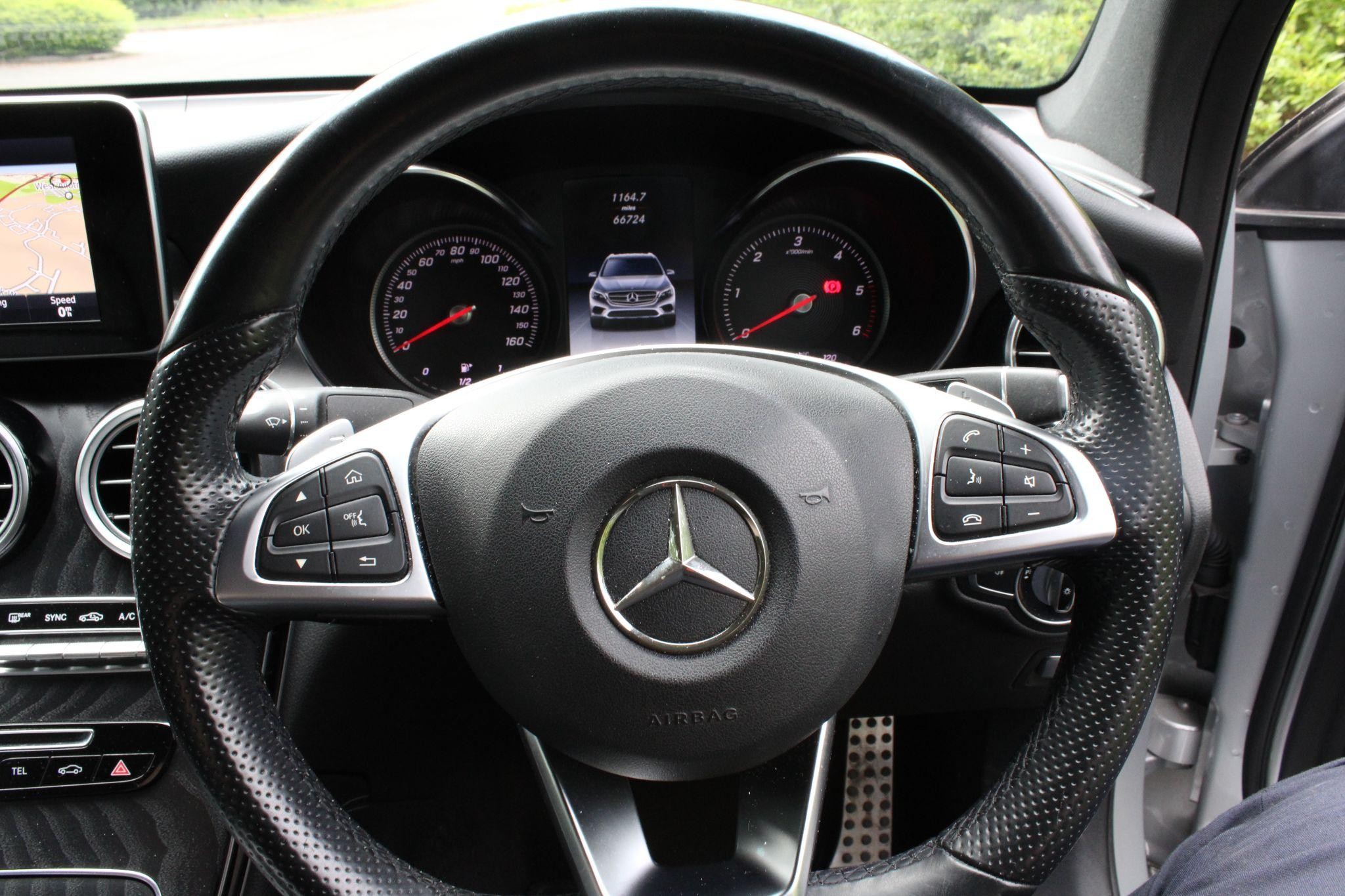 Mercedes-Benz GLC Image 28