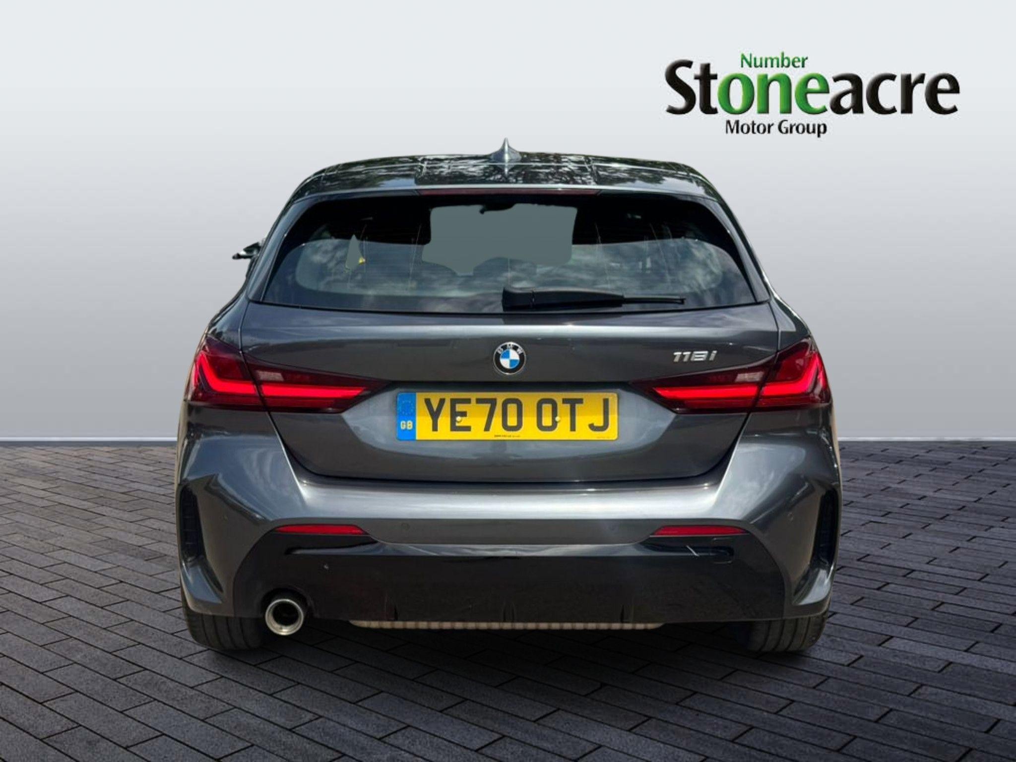 BMW 1 Series Image 4