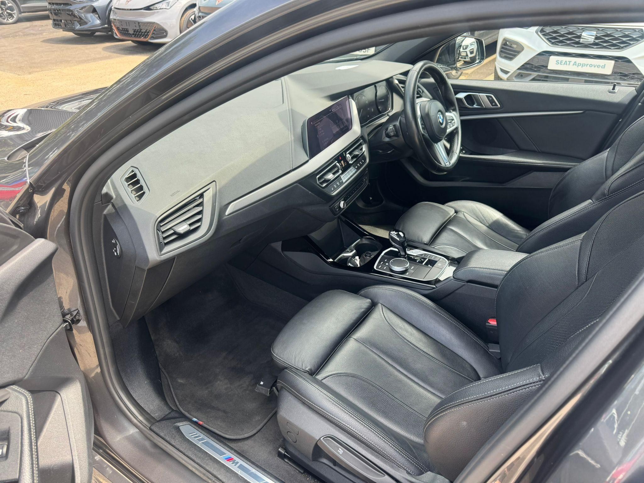 BMW 1 Series Image 12