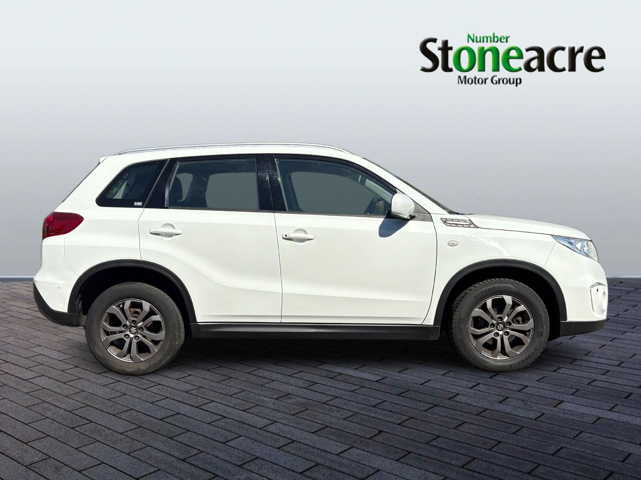 Suzuki Vitara Image 9