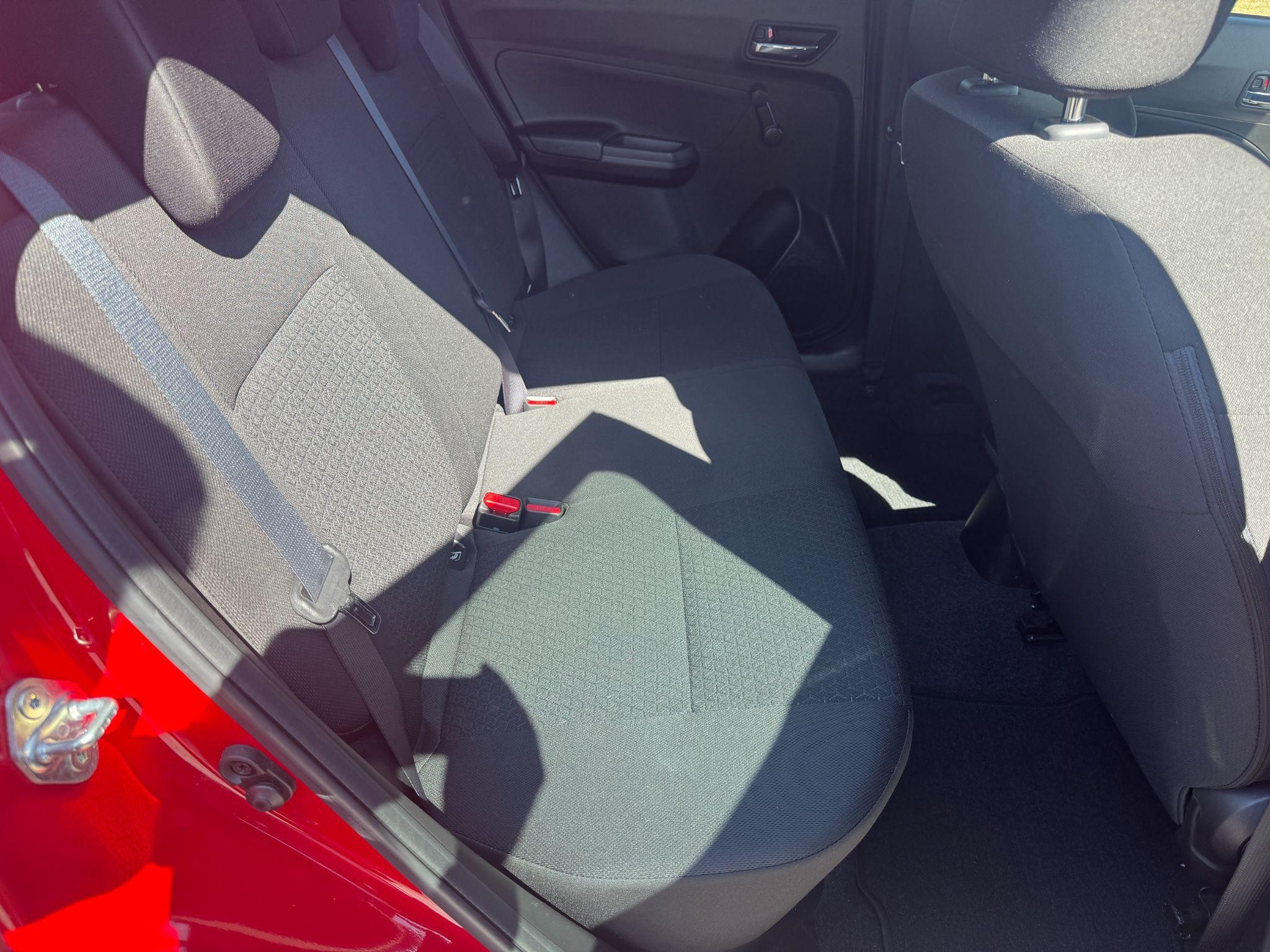 Suzuki Swift Image 14