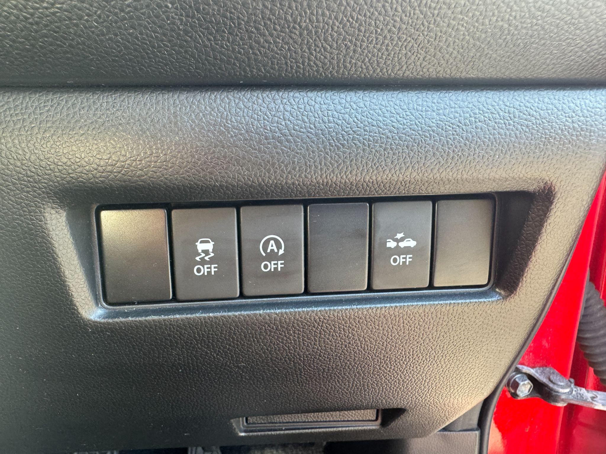 Suzuki Swift Image 17