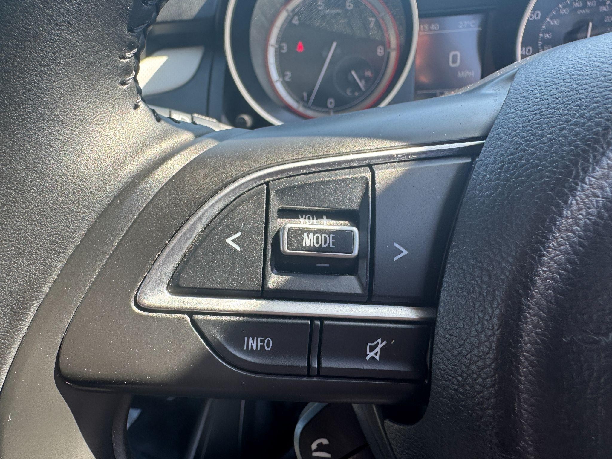 Suzuki Swift Image 19
