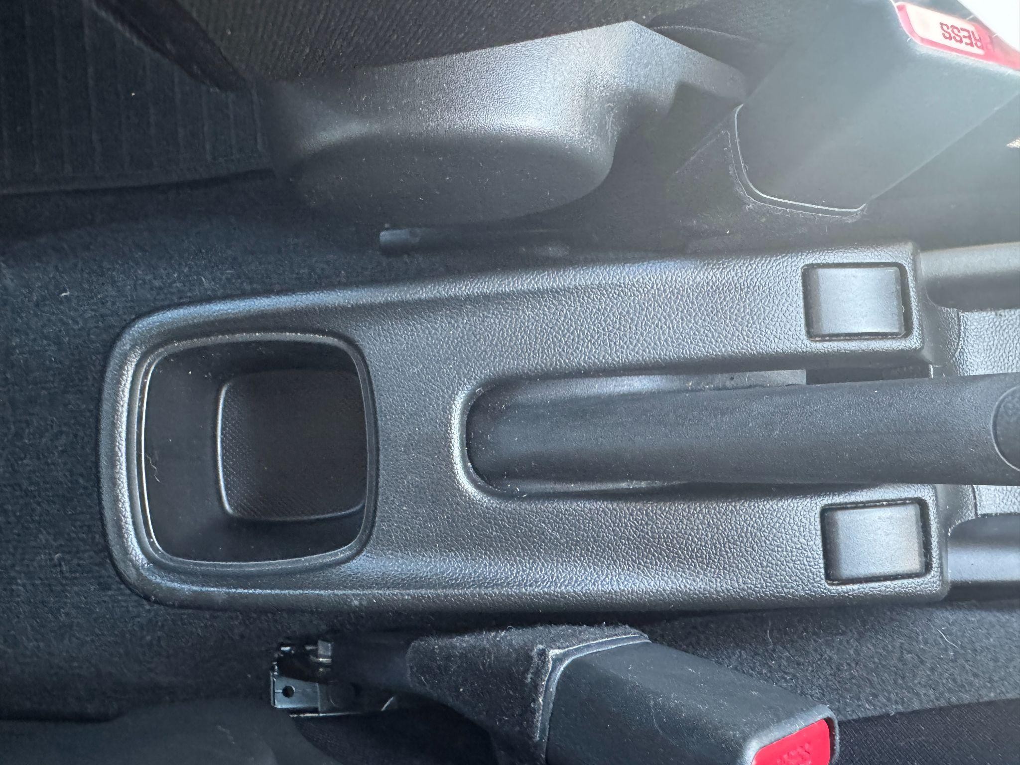 Suzuki Swift Image 24